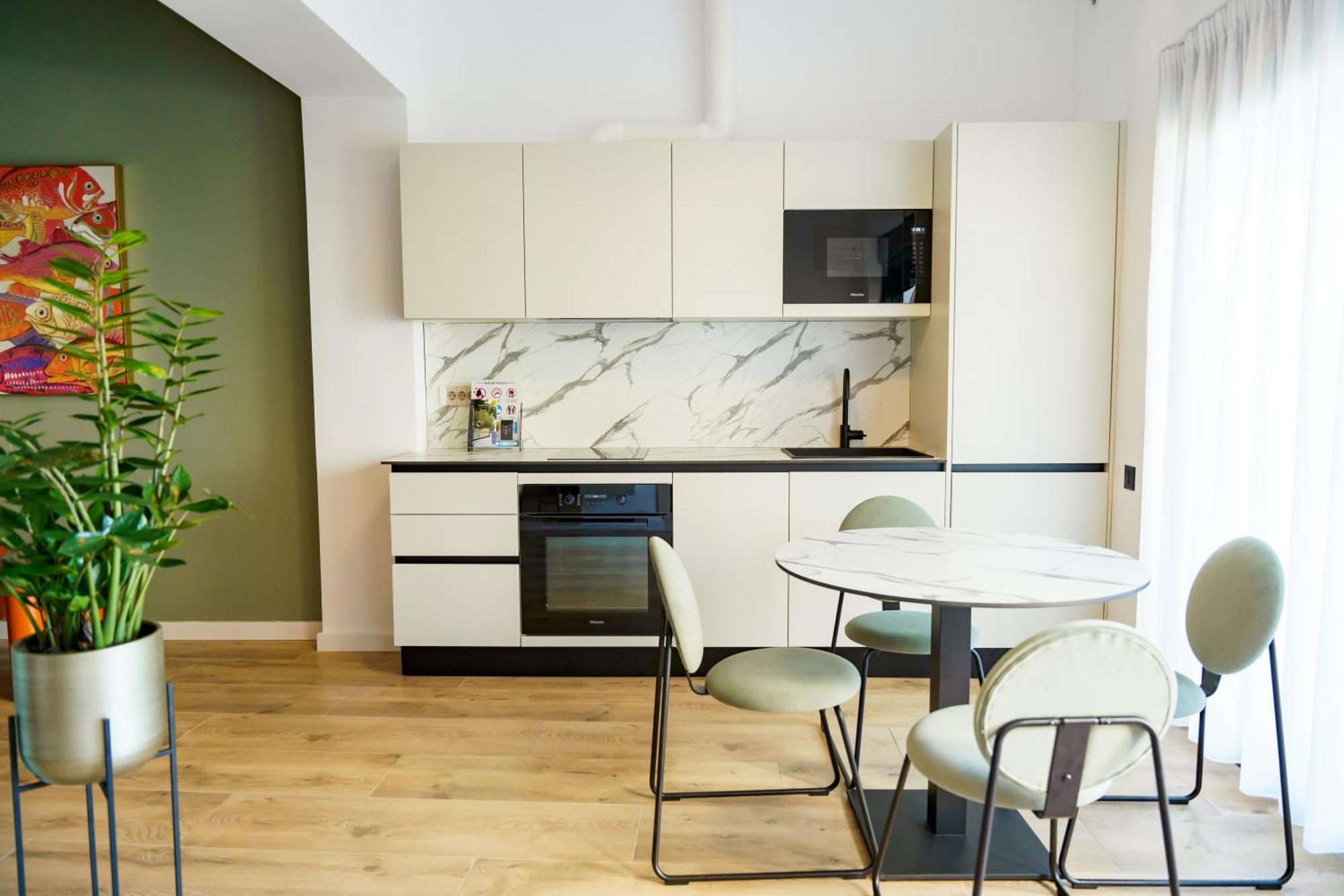More Medici Apartments Омиш Экстерьер фото