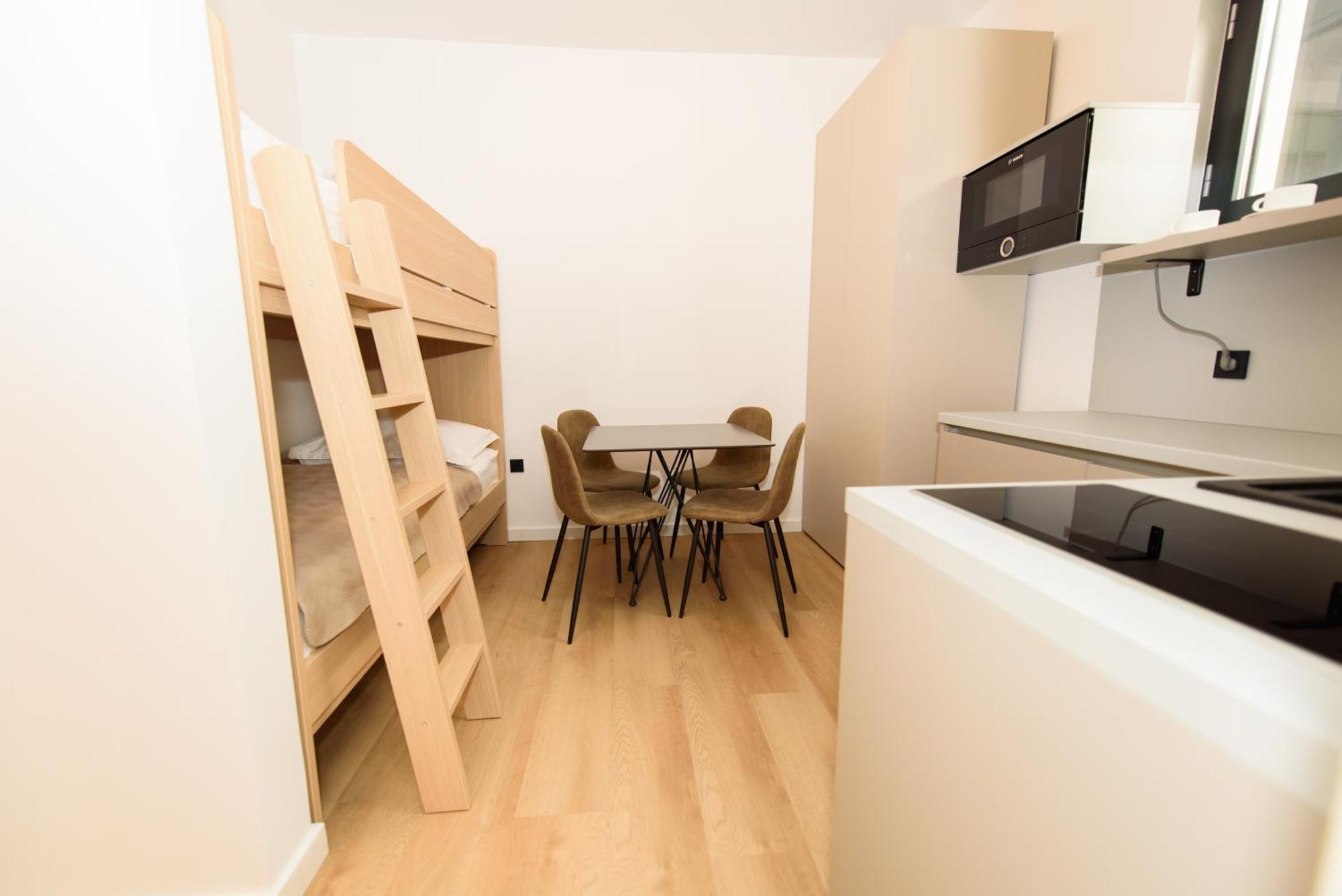 More Medici Apartments Омиш Экстерьер фото